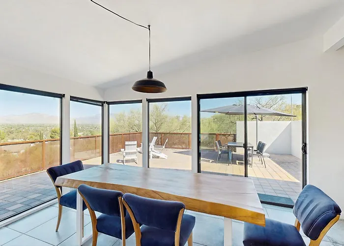 Serenity Awaits Holiday home Tucson