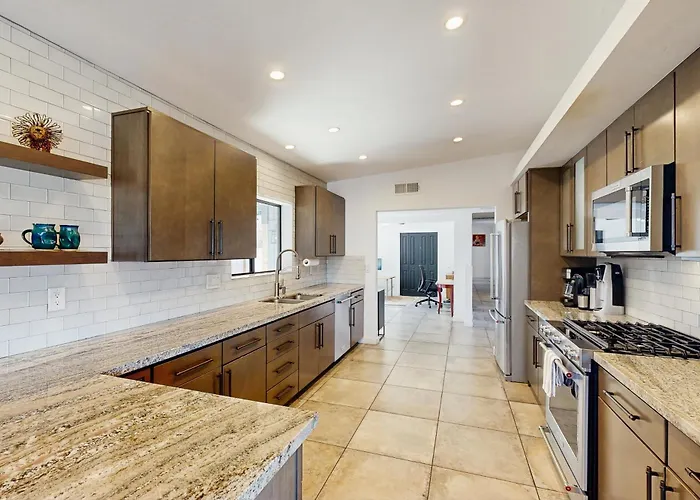 Serenity Awaits Holiday home Tucson